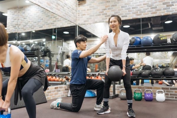 專門為熟齡族群設計的茁健活力班，能訓練到日常行動所需的肌力與體能，幫助建立重訓的好習慣。