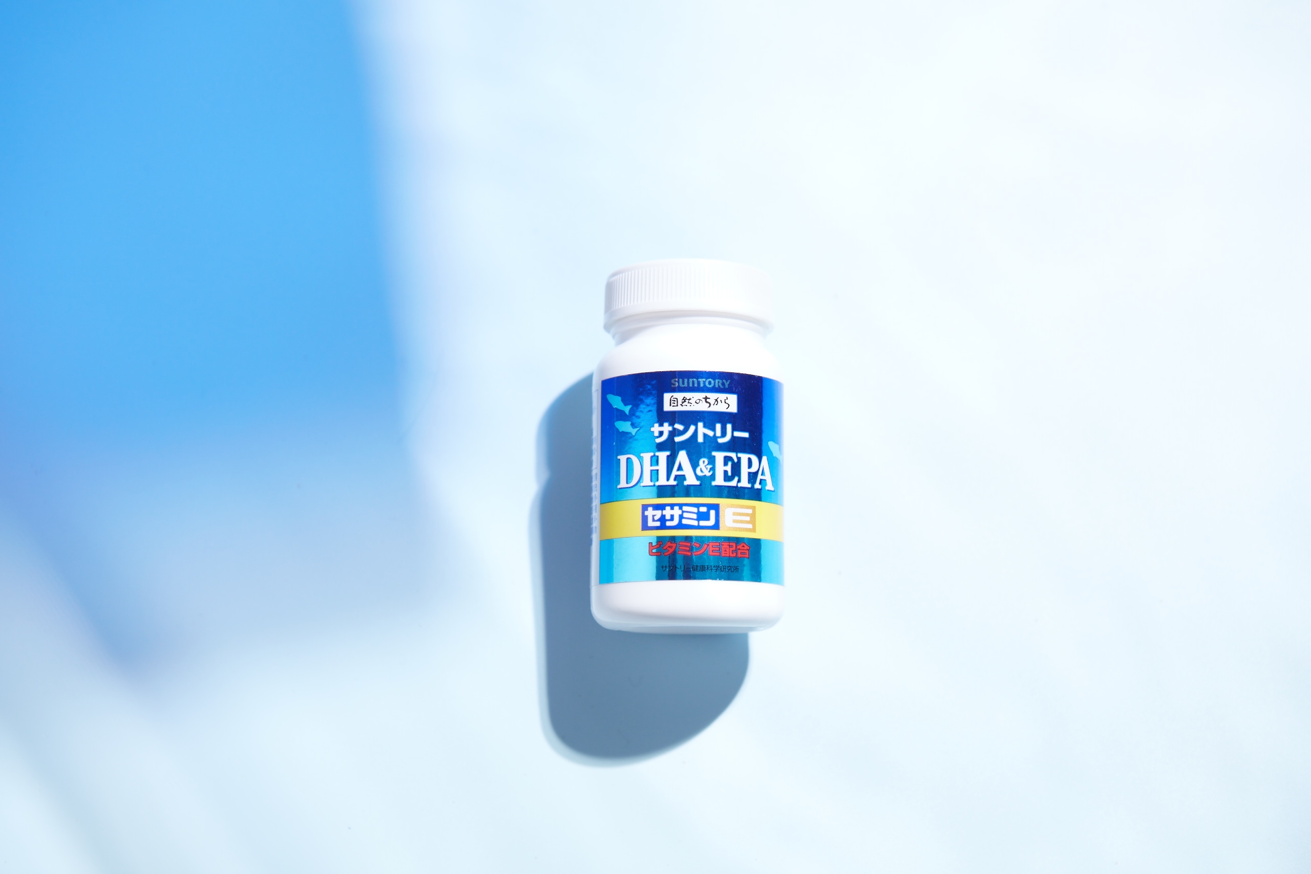 「DHA&EPA+芝麻明E」含有五大複方成分:DHA、EPA、芝麻明、維生素E、維生素D