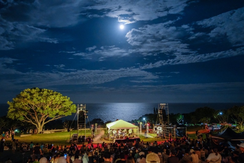 伴隨著海洋與月光，讓「月光．海」音樂會」被稱為全台最美的音樂祭之一。（出自IG@landarteast）