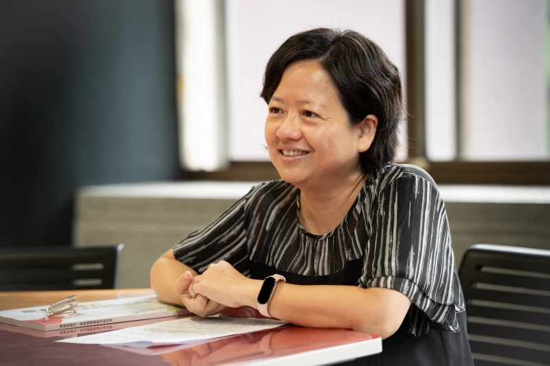 園藝療癒帶來自我覺察，林儷蓉教授強調從照顧植物中學會耐心，讓50+世代找到生活節奏與內在力量。(張志綸攝)