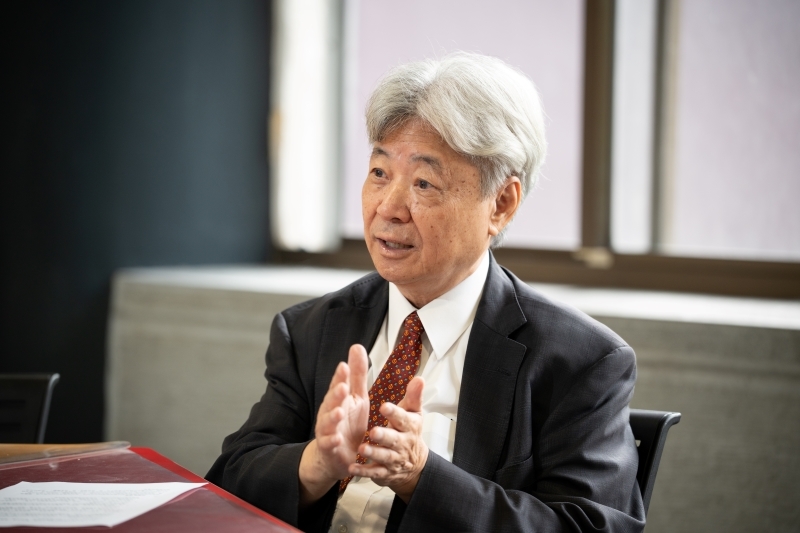 蔡芳文業師提醒：樂齡市場藍海在健康退休族。懂得定位，才能將創意轉化為新舞台，迎接50+人生新價值。