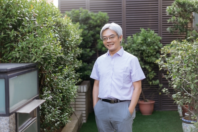 郭于誠醫師提醒：電磁波不會累積也無毒素殘留，合格產品符合安全標準，使用起來無須恐慌。(張志綸攝)