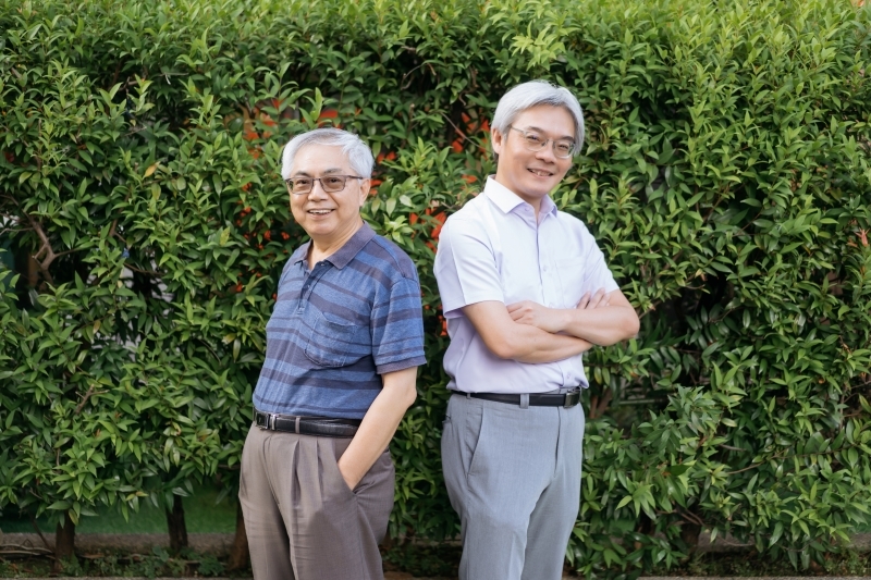 擔心手機與基地台？蕭弘清教授、郭于誠醫師聯手解惑，帶你用正確知識減少不必要的焦慮。(張志綸攝)