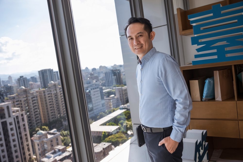 台北市都市更新處處長詹育齊指出，市府電梯加碼辦政策有利於民，因此今年申請案量較去年翻倍。（圖片來源：孫百毅攝）