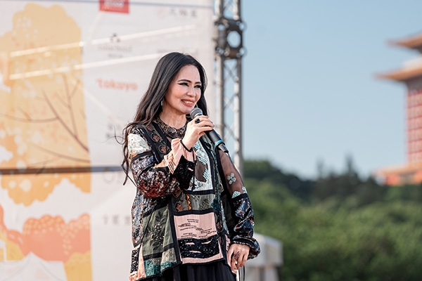 潘越雲獻唱經典金曲，並透露聖誕節將發行全新單曲（圖片來源：好畫面有限公司攝）