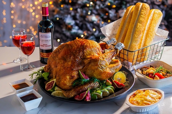 嘉義福容voco酒店田園西餐廳感恩火雞外帶禮籃。（圖片來源：嘉義福容voco酒店）