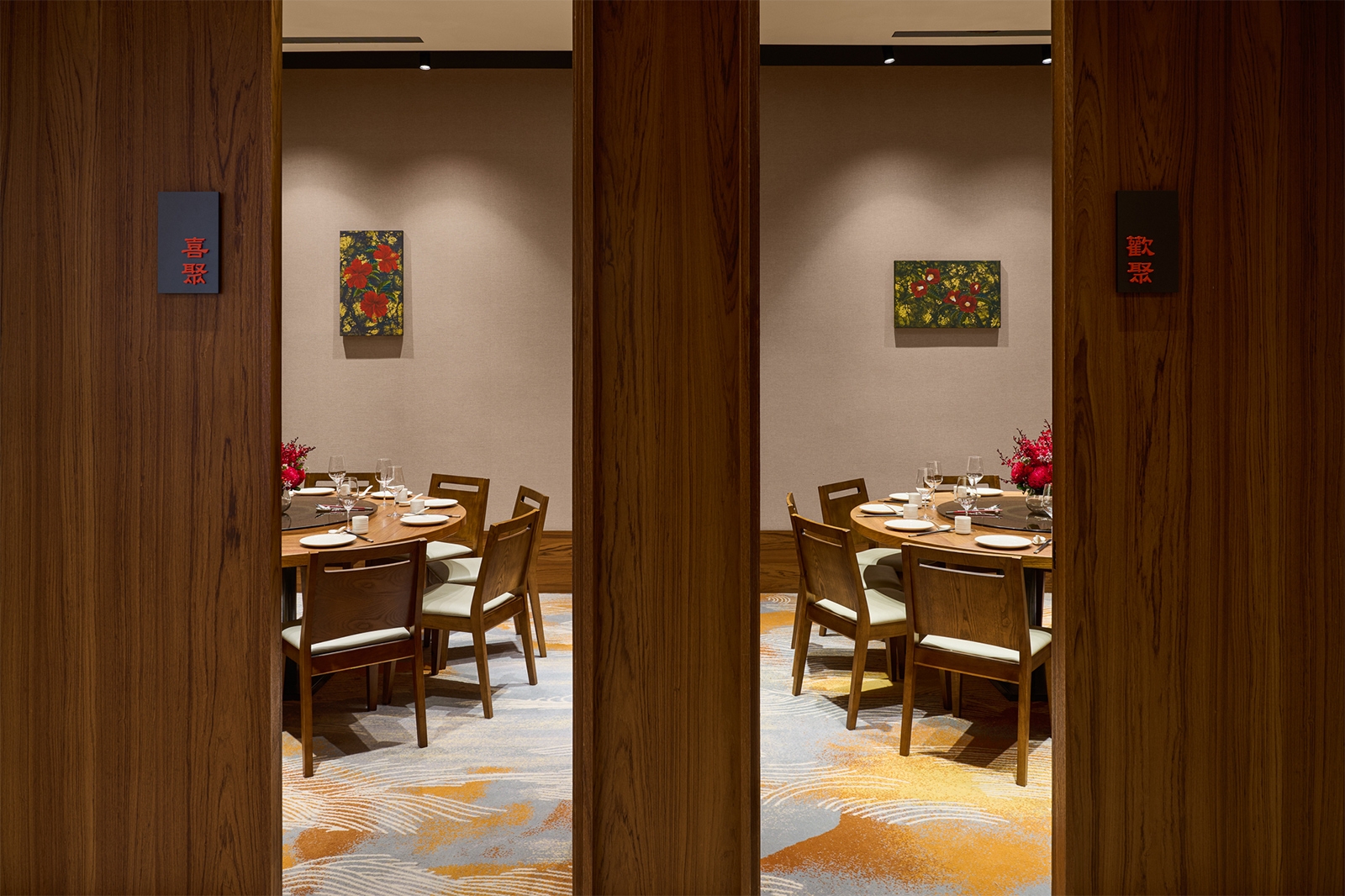 聚聚樓新店設有四間包廂，可依需求安排一至四桌，用餐節奏相對安靜而完整。（圖片來源 : 誠品行旅）