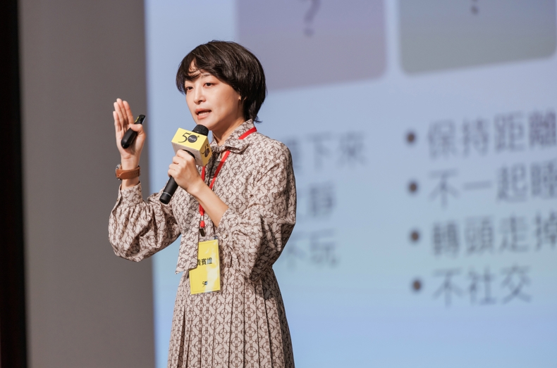 如是．居家安寧緩和行動獸醫院院長張婉柔提醒，高齡毛孩的醫療不是非得在治癒和安樂死這兩個極端中選擇。（圖片來源：孫百毅攝）