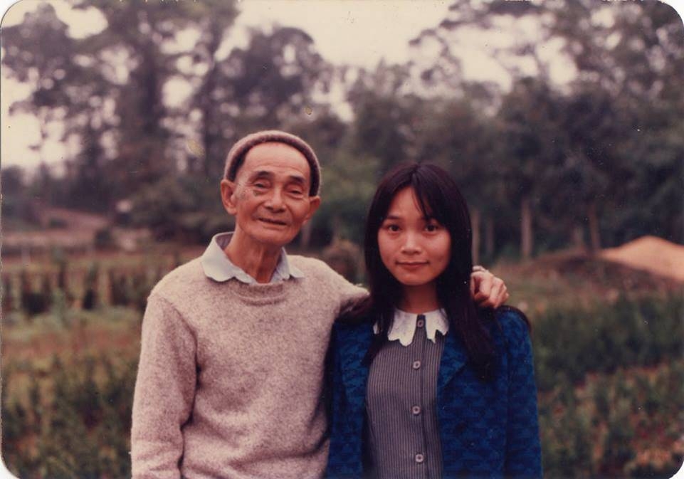 楊翠是作家楊逵（左）的長孫女，從小與楊逵同住在台中東海花園。（圖片來源：楊翠）