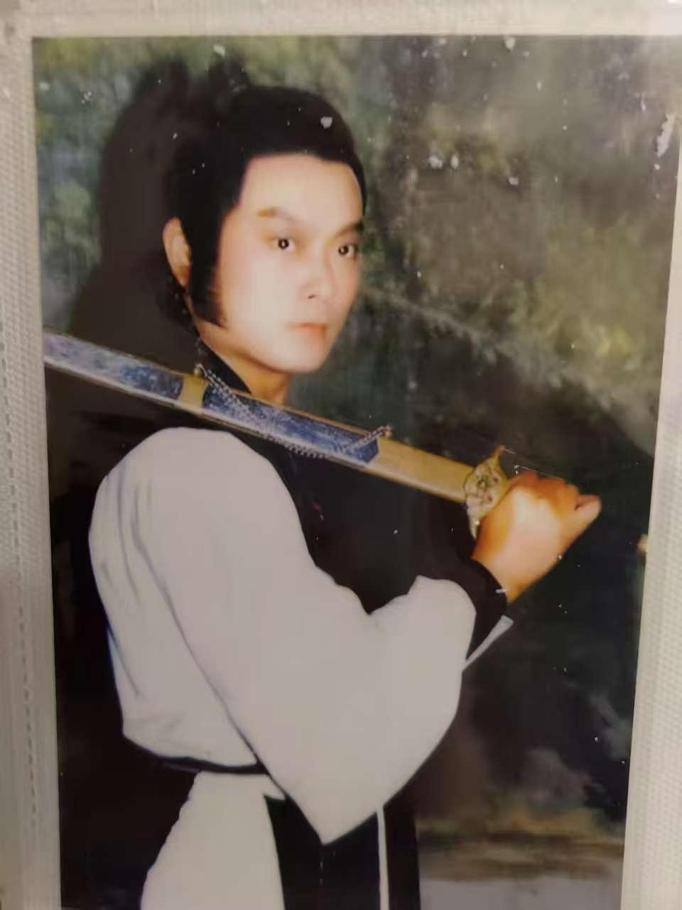 在劇校的日子雖然非常痛苦，但也奠定張復建日後表演和體能狀態的紮實基礎。（圖片來源：張復建）