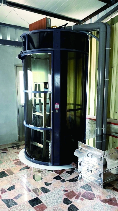 靜音行真空幫浦主機通常設在頂樓，可以把抽真空所產生的聲響降到最低。（圖片來源：nuva真空氣動梭）