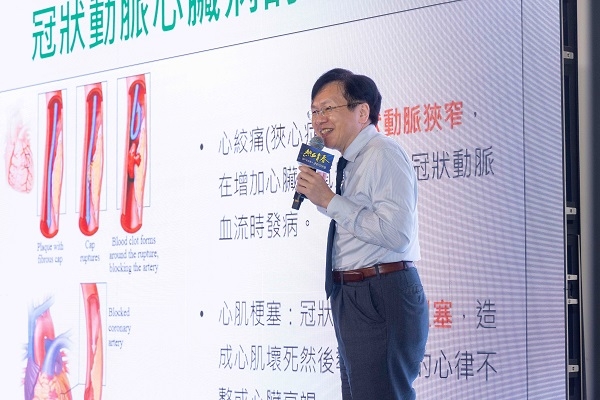 國泰健檢國泰功醫診所院長陳皇光從醫學視角出發，拆解心肌與骨骼肌在運動中的互動邏輯，指引參加者如何透過正確運動，打造心血管與肌肉的健康正循環。（圖片來源：易志強攝影工作室） 