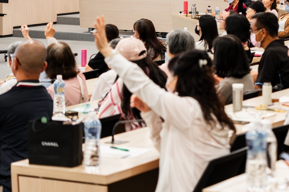 在QA時間，學員踴躍提問特留分、繼承與意定監護等實務問題，也顯示50後對財產傳承與老後照顧安排的高度關注。