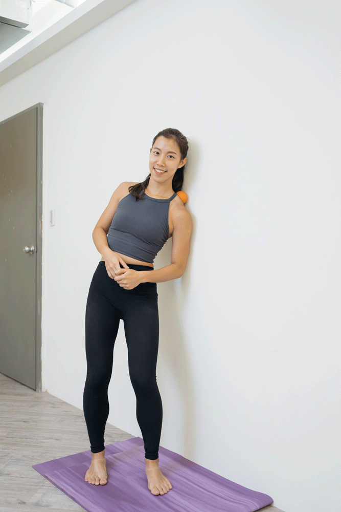 虎背熊腰不是發胖，是上半身肌肉無力！6組動作，練出天鵝頸、直角肩、少女背_img_5