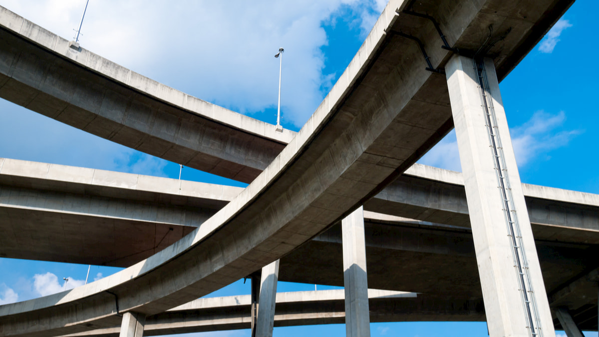 人因卓越而渺小