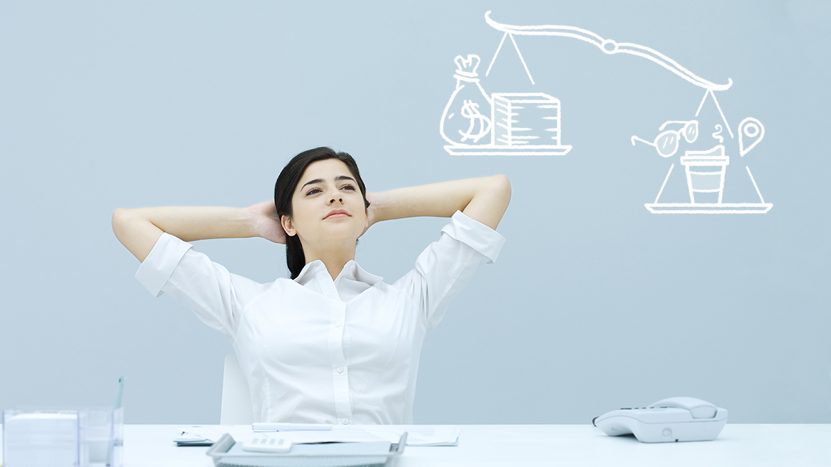 有錢或有閒，才能讓畢業生更快樂？