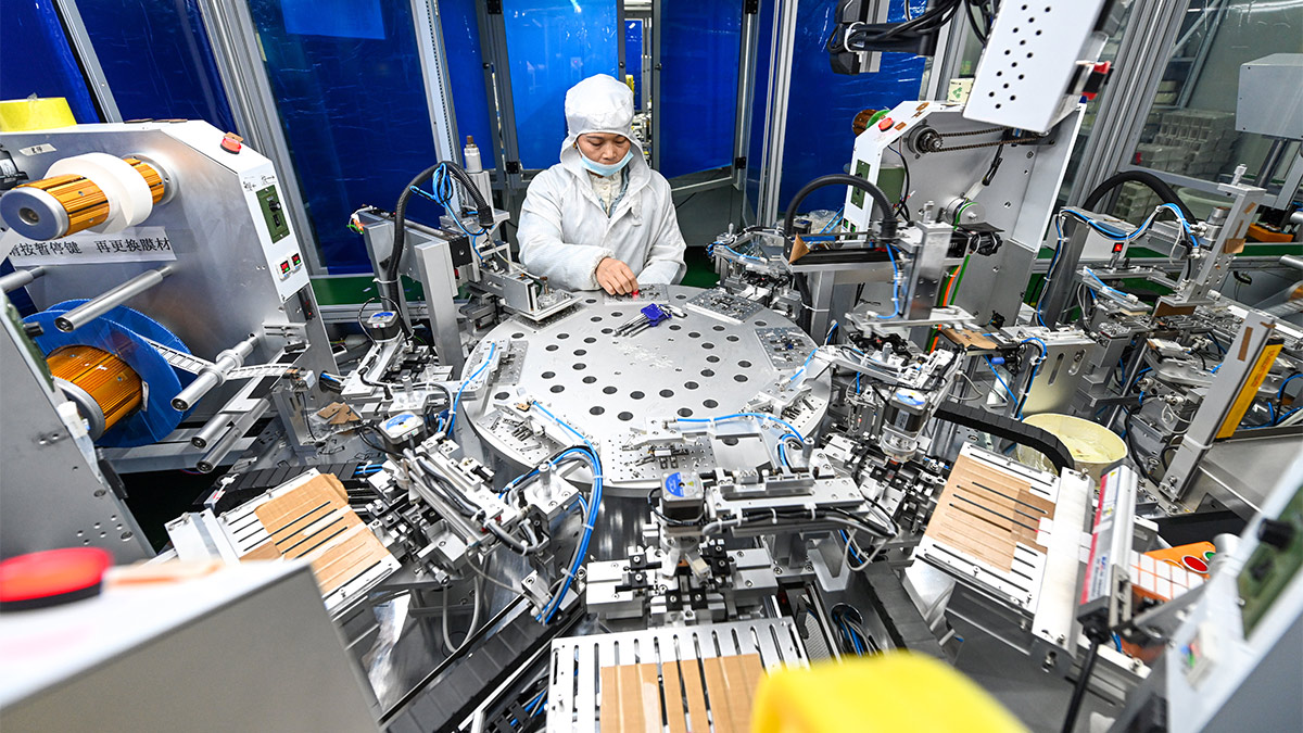 畫出「策略性×政治敏感性」座標，調整你的中國生意經