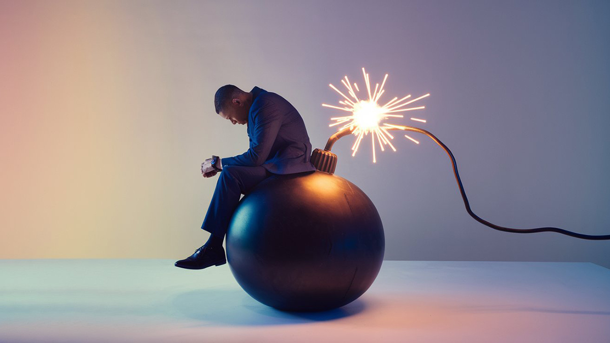 別讓不適任員工拖垮團隊！4 大步驟拆解人事炸彈