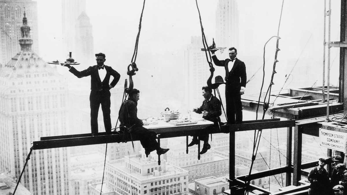 為「人事問題」標價