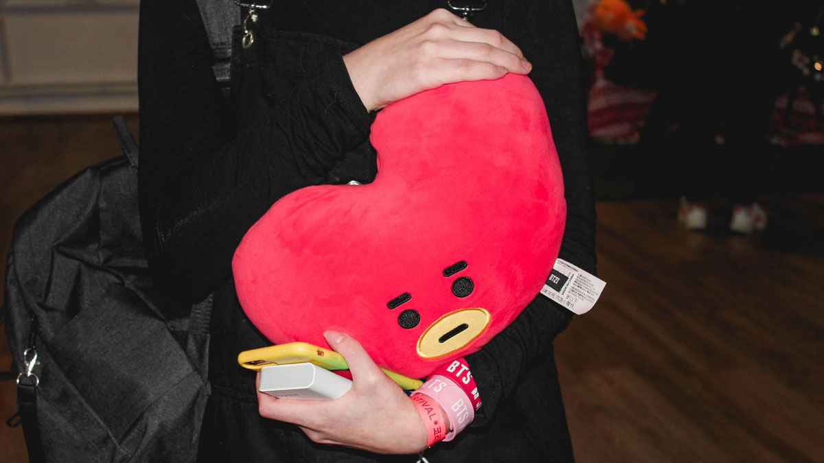 BTS與ARMY如何讓慷慨之心泛起漣漪？TED總裁分享散播慷慨的祕訣