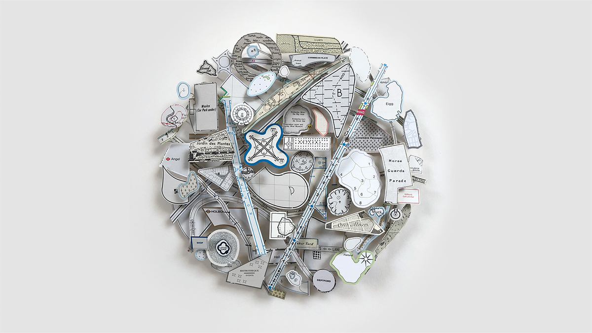 關於本文藝術作品：在「地圖作品」（Mapworks）系列中，藝術家克里斯．肯尼（Chris Kenny）將剪切下來的地圖碎片和現成材料，轉化為立體的拼貼畫和雕塑作品。