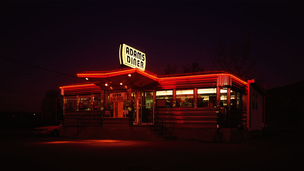 該讓公司以自己為名嗎？