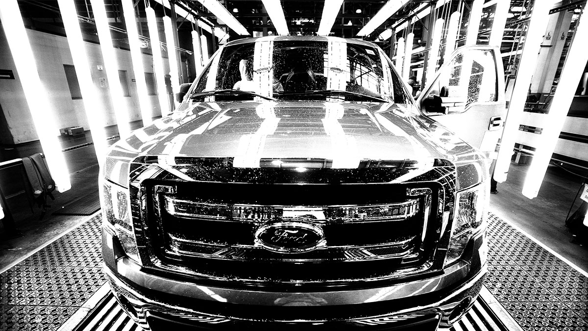 福特想打敗特斯拉，必須全盤投入